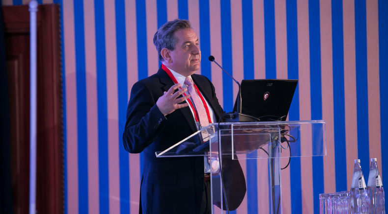 Nikos Vrachnis speaking 2018 athens.jpg