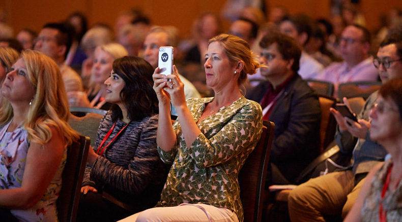 isuog congress delegate with phone